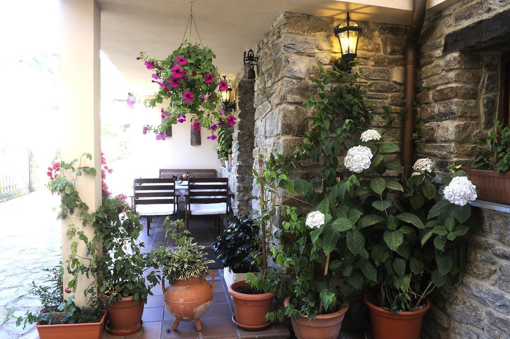 Apartamentos Casa Maria Juanin Collanzo Ruang foto