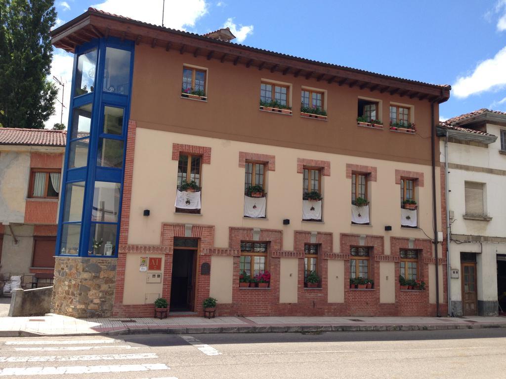Apartamentos Casa Maria Juanin Collanzo Bagian luar foto